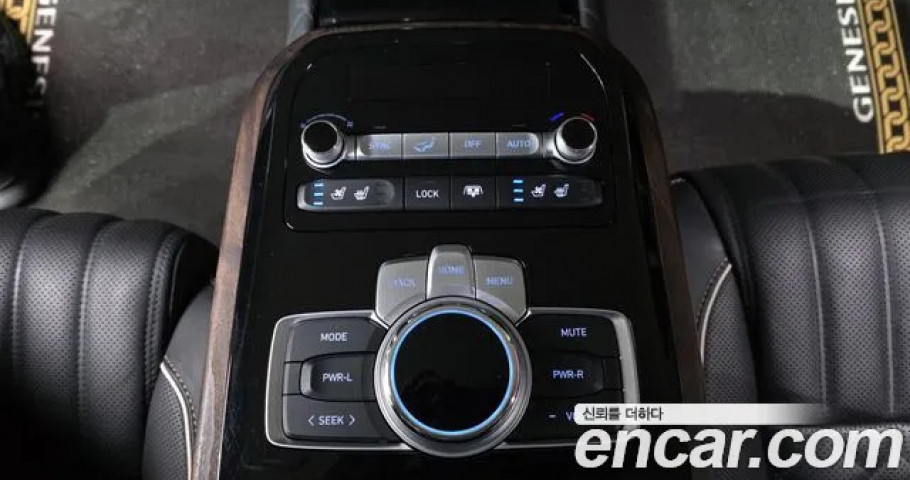 Genesis G90 