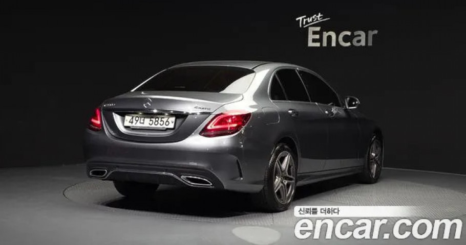 Mercedes-Benz C-Class 
