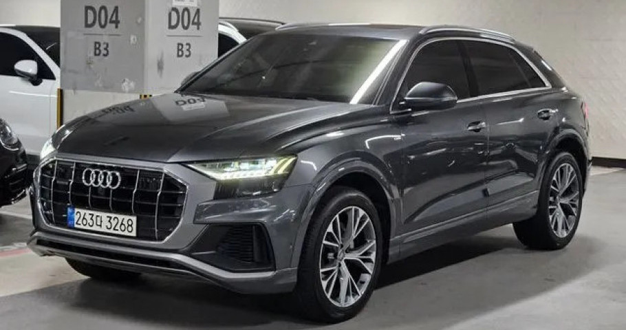 Audi Q8 