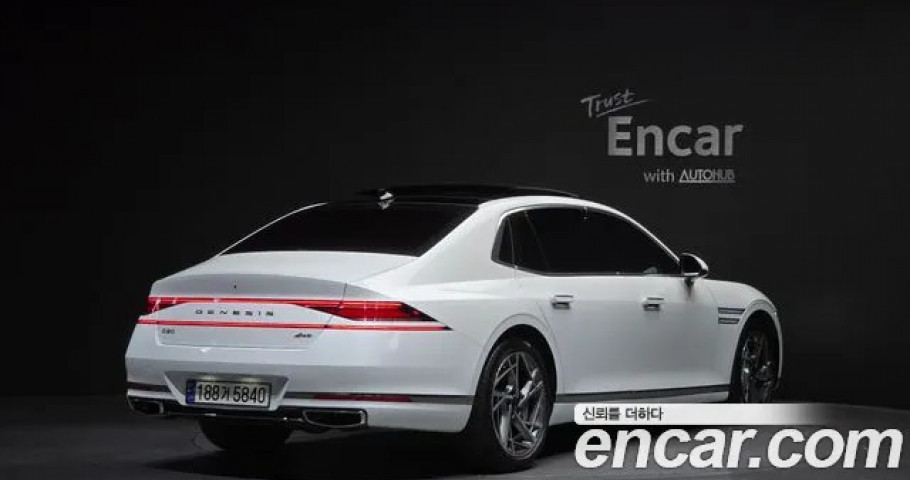 Genesis G90 