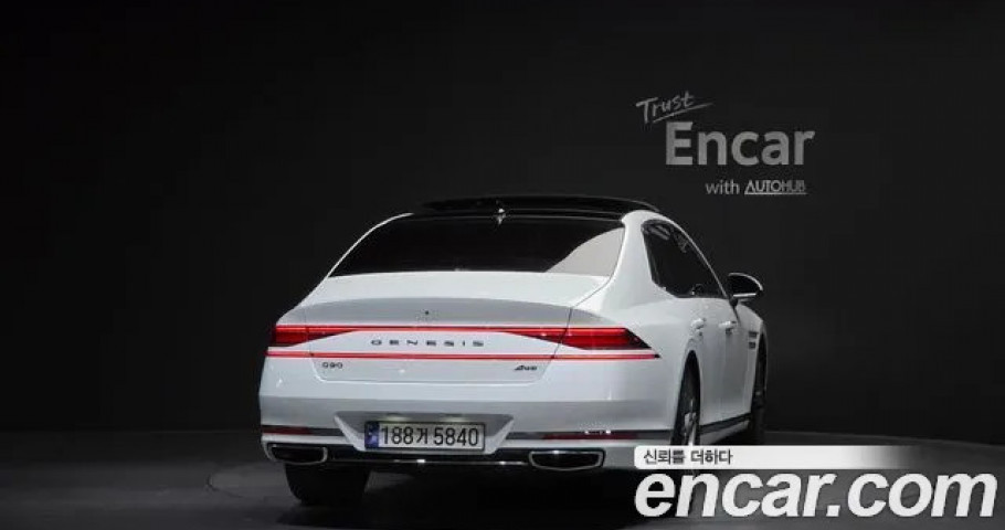 Genesis G90 