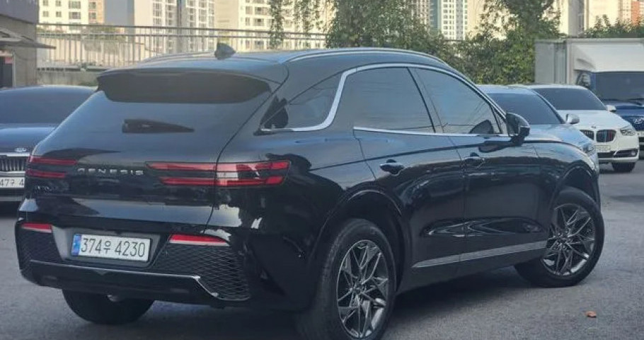 Genesis Gv70 