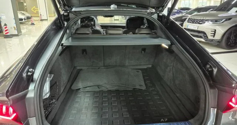Audi A7 