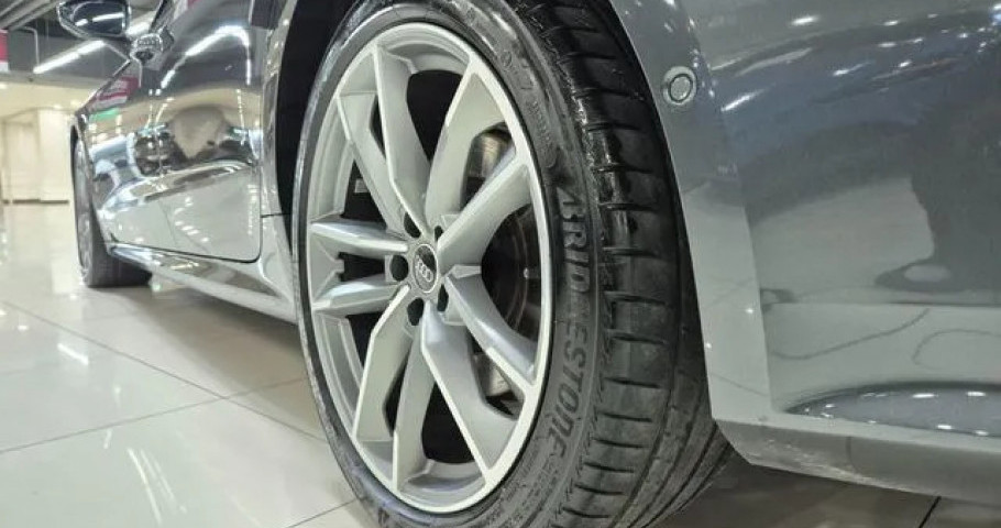 Audi A7 