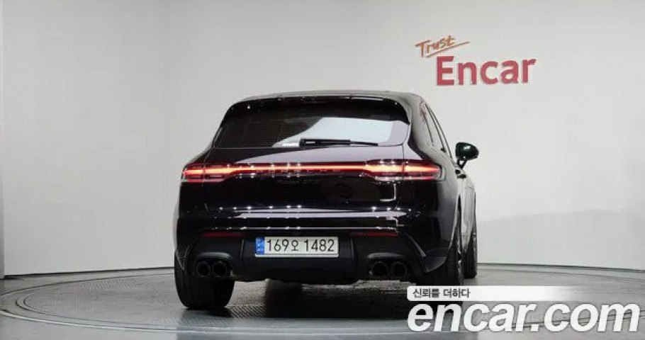 Porsche Macan 