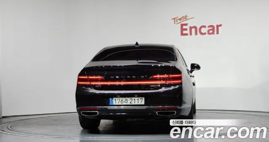 Genesis G90 
