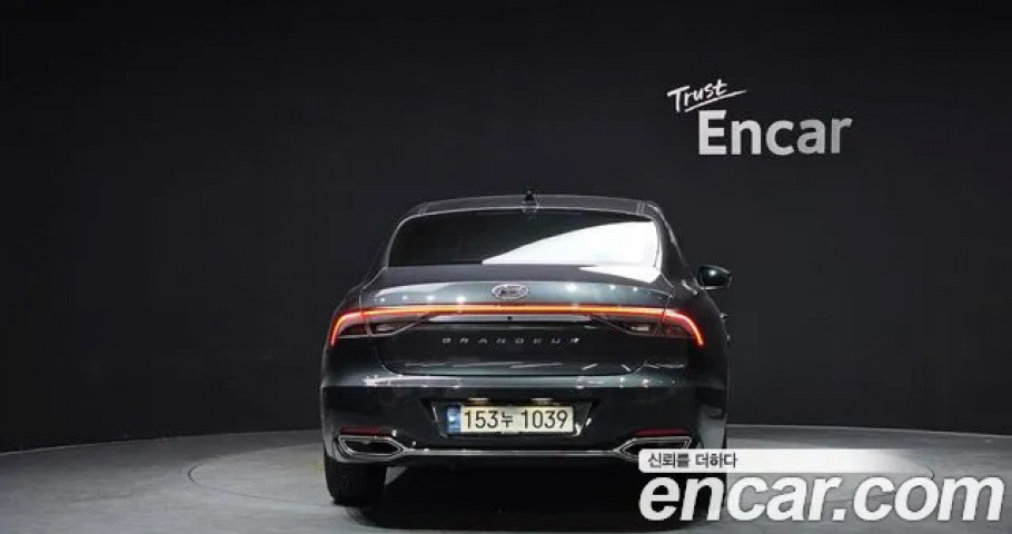 Hyundai Grandeur 