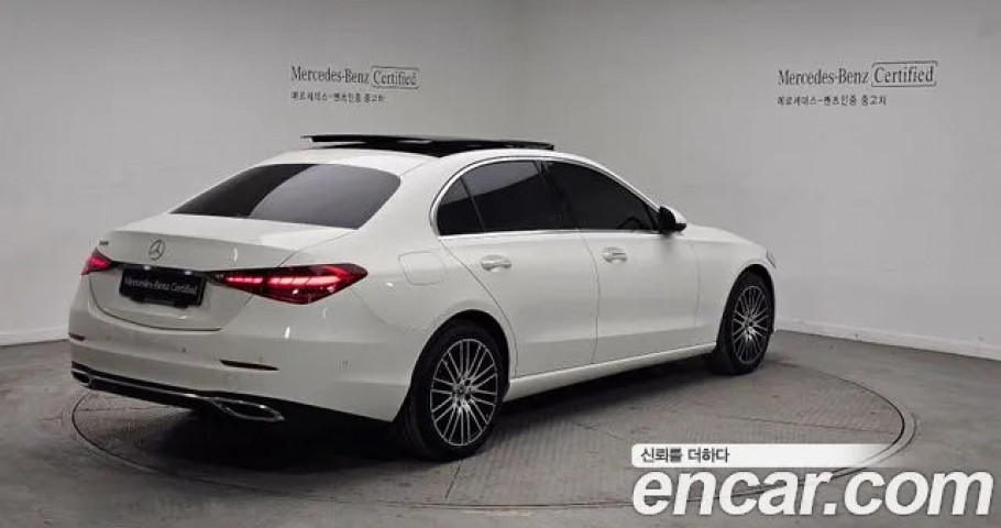 Mercedes-Benz C-Class 