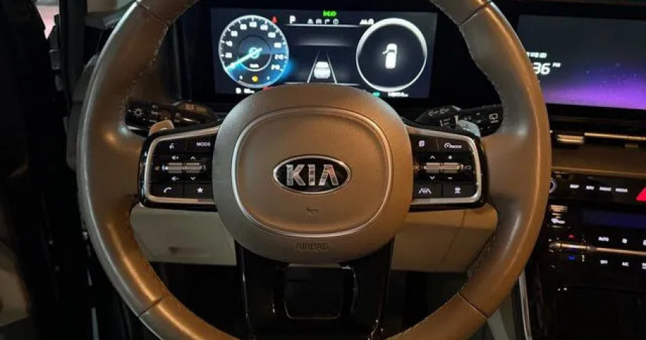 Kia Carnival 