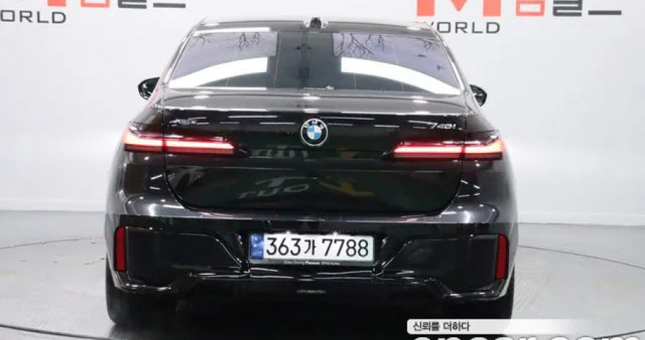 Bmw 7-Series 