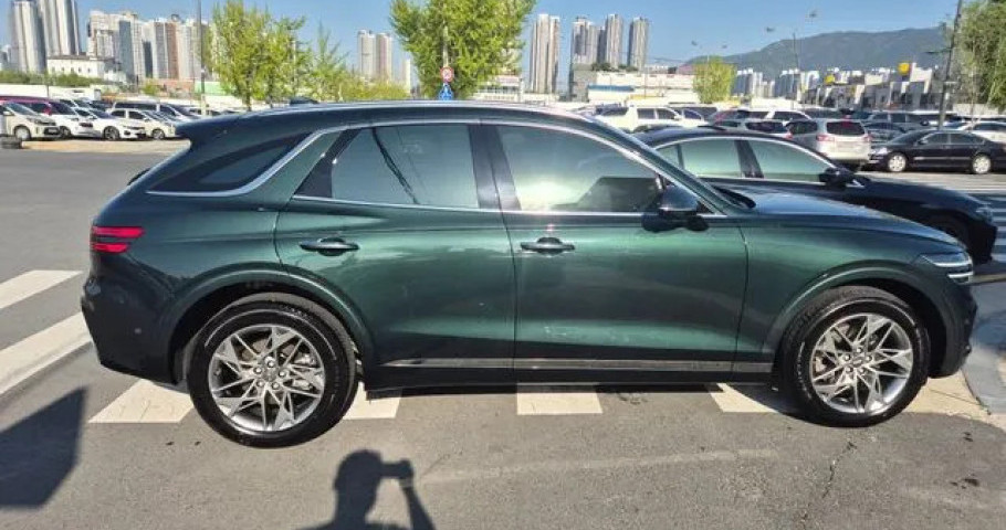 Genesis Gv70 