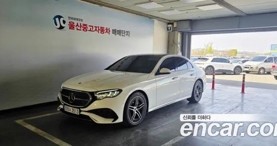 Mercedes-Benz E-Class 