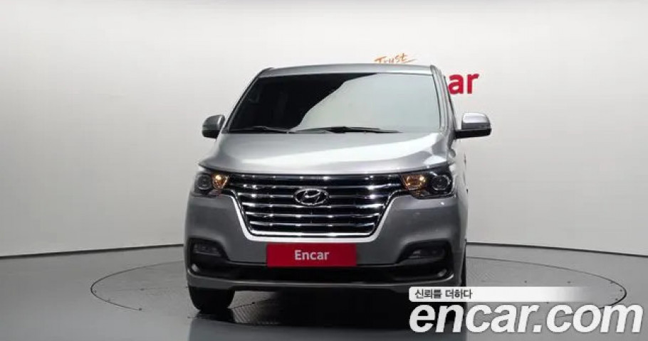 Hyundai Starex 