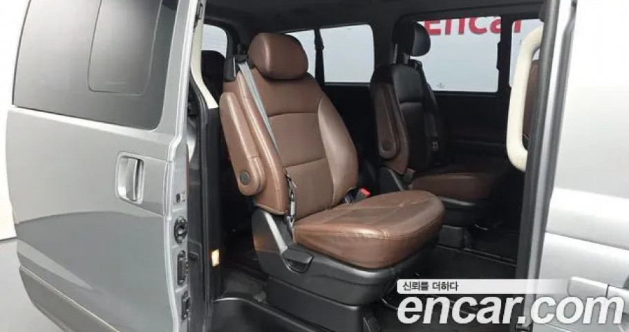 Hyundai Starex 