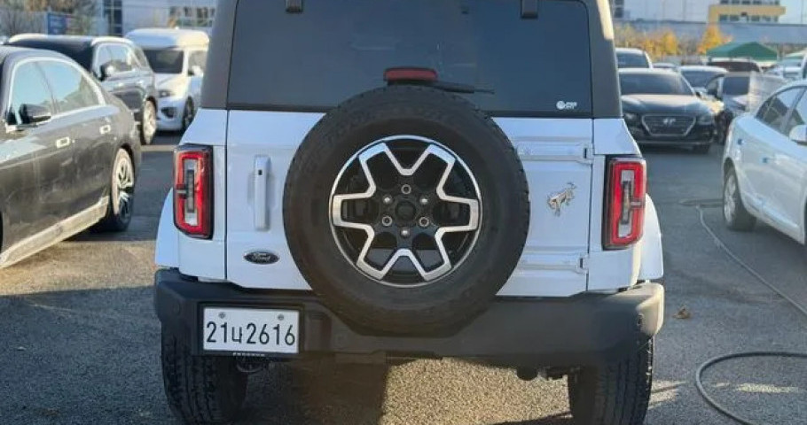 Ford Bronco 