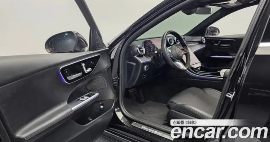 Mercedes-Benz C-Class 