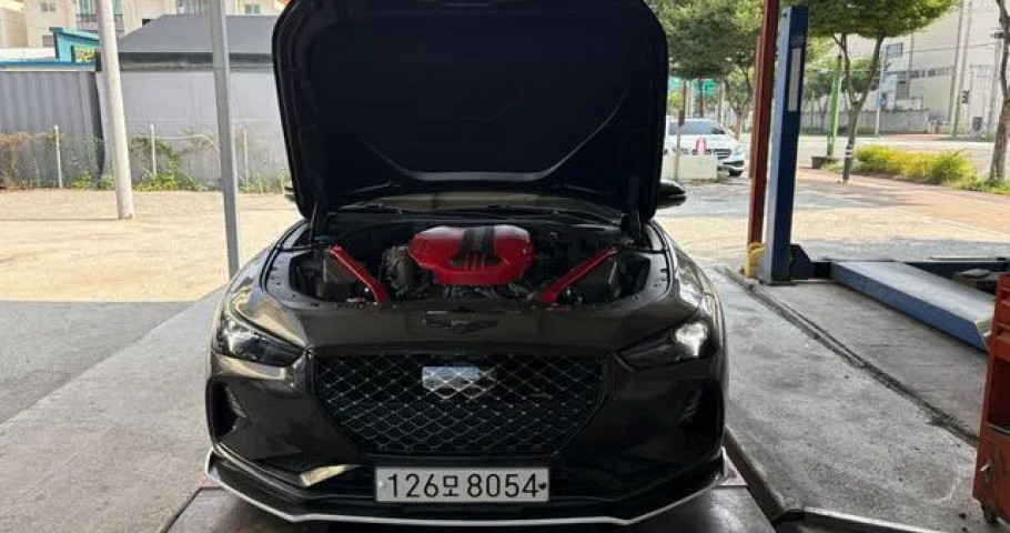 Genesis G70 