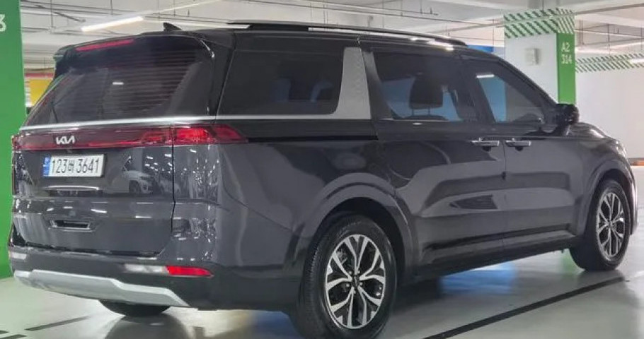 Kia Carnival 