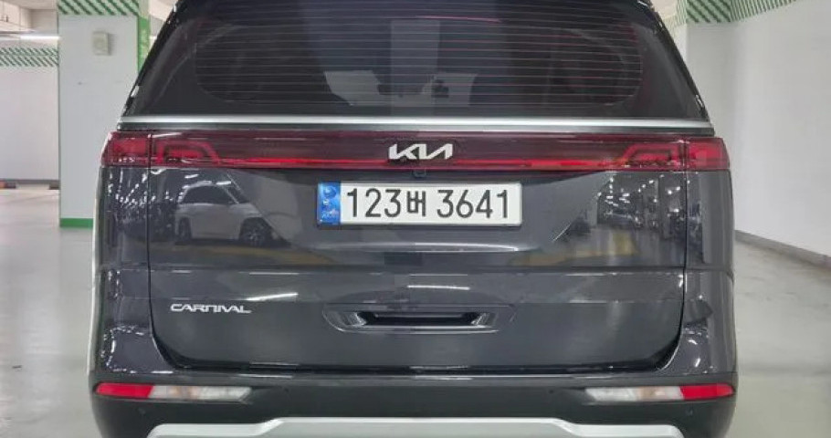 Kia Carnival 