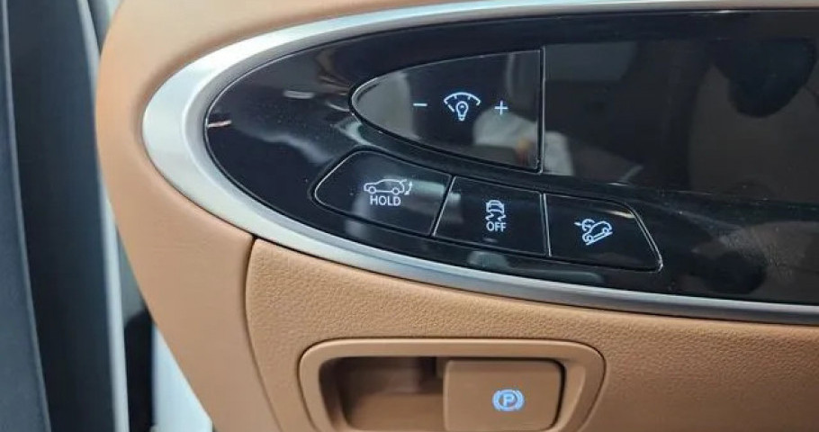 Genesis Gv70 