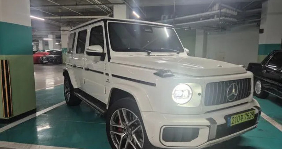 Mercedes-Benz G-Class 