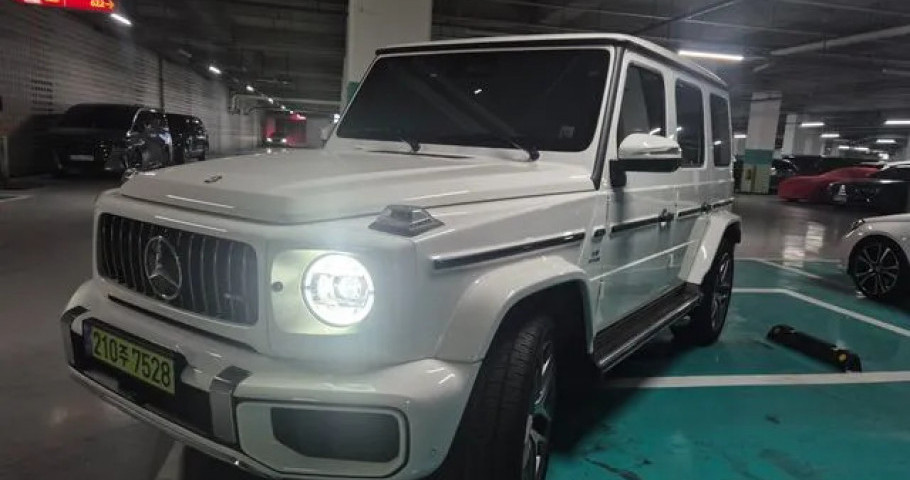 Mercedes-Benz G-Class 