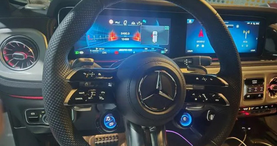 Mercedes-Benz G-Class 