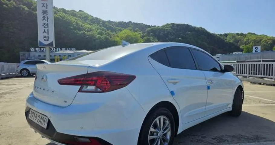 Hyundai Avante (Elantra) 