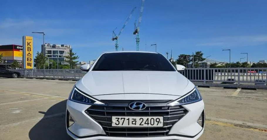Hyundai Avante (Elantra) 