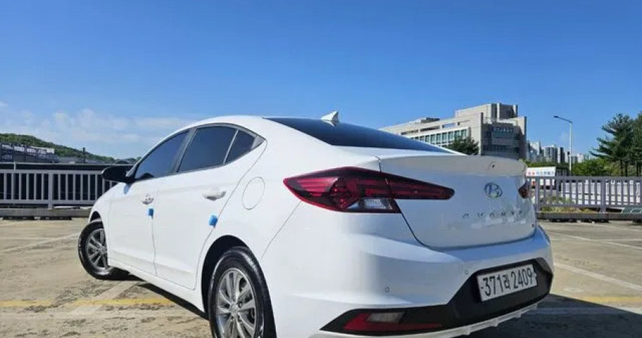 Hyundai Avante (Elantra) 