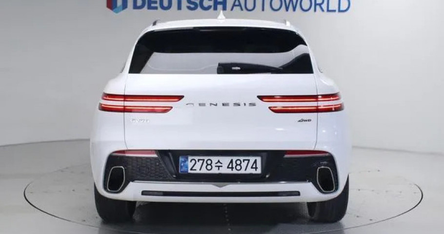 Genesis Gv70 