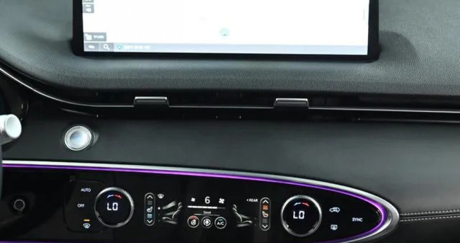 Genesis Gv70 