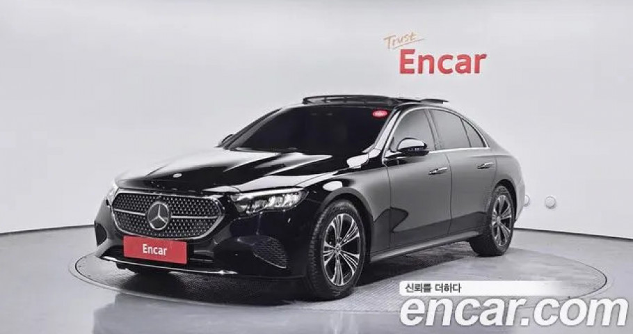 Mercedes-Benz E-Class 