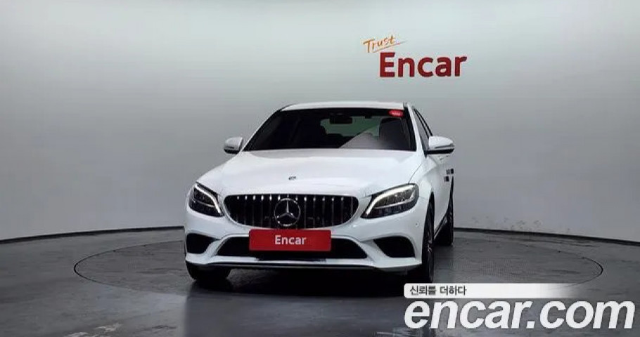 Mercedes-Benz C-Class 