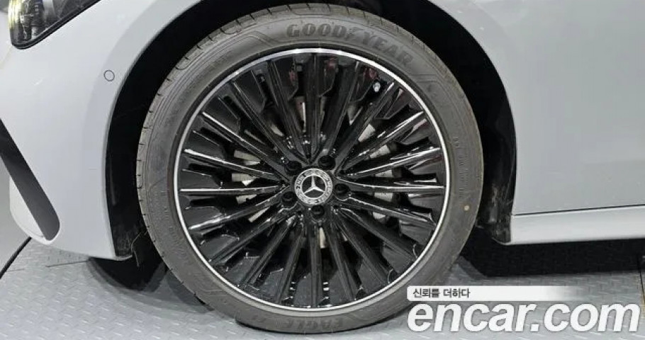 Mercedes-Benz Cle-Class 