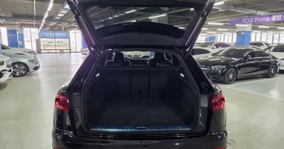 Audi Q8 