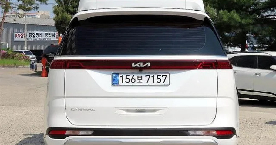 Kia Carnival 