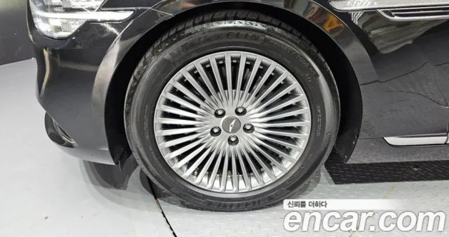 Genesis G90 