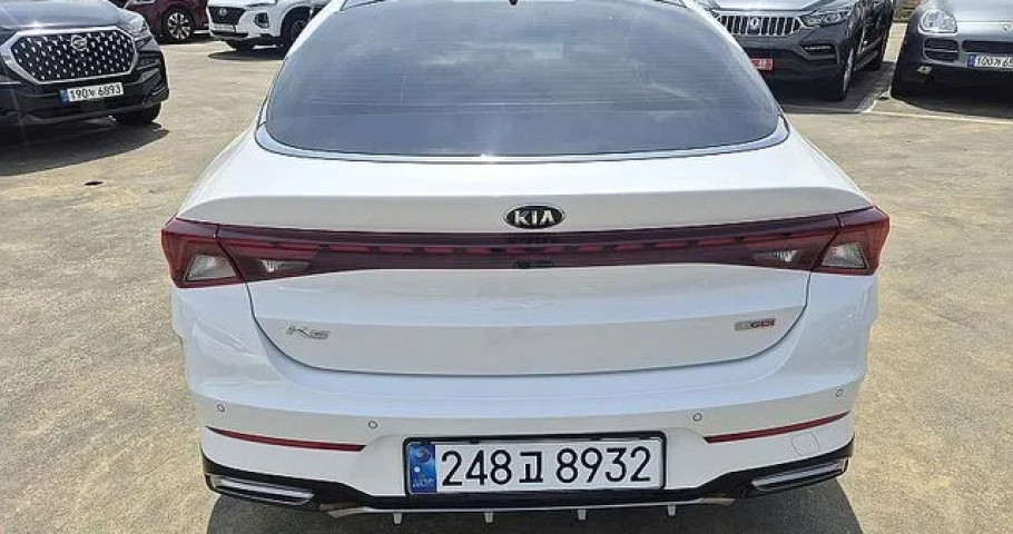Kia K5 