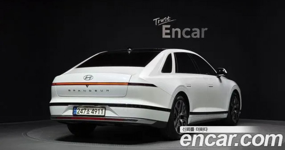 Hyundai Grandeur 