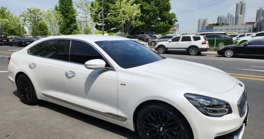 Kia K9 