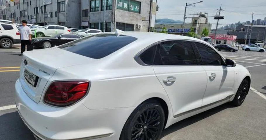Kia K9 