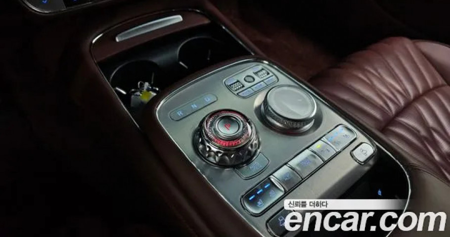 Genesis G90 