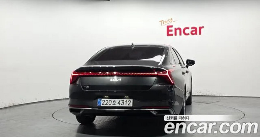 Kia K8 