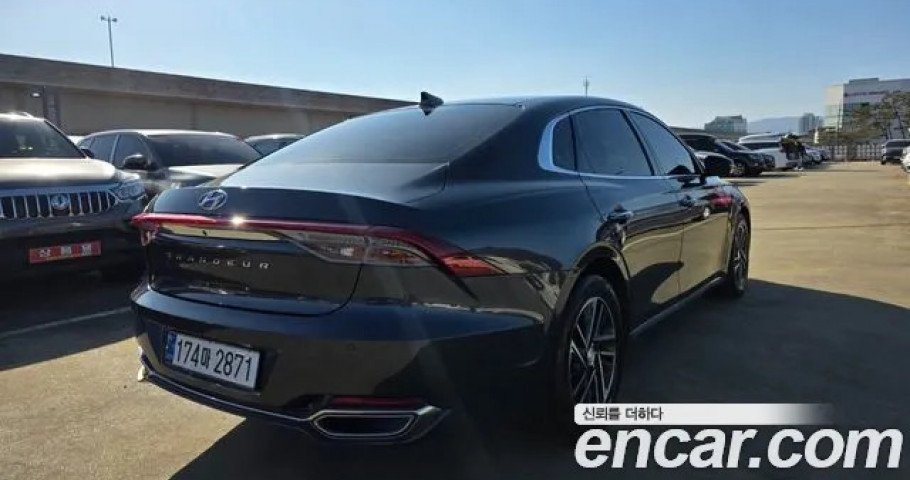 Hyundai Grandeur 