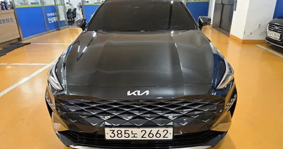 Kia K8 