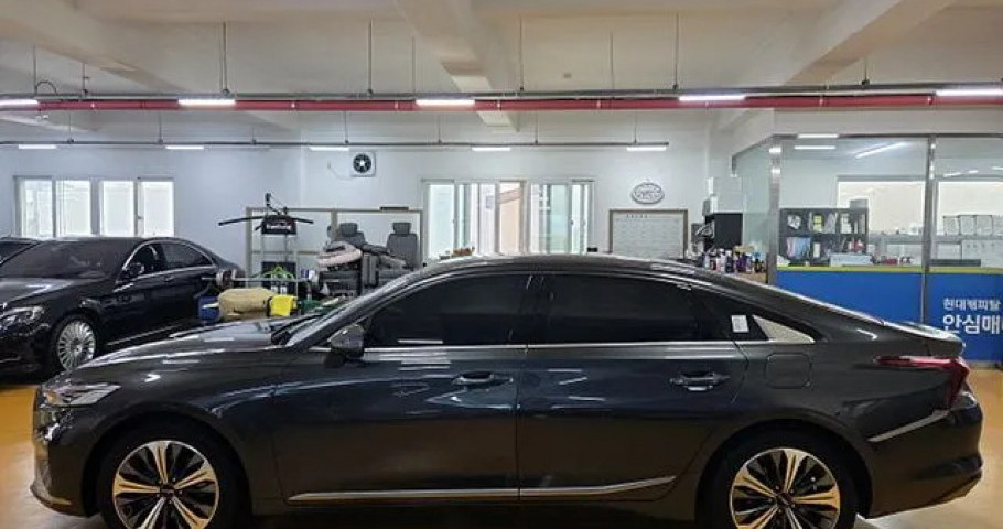 Kia K8 