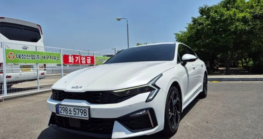 Kia K5 
