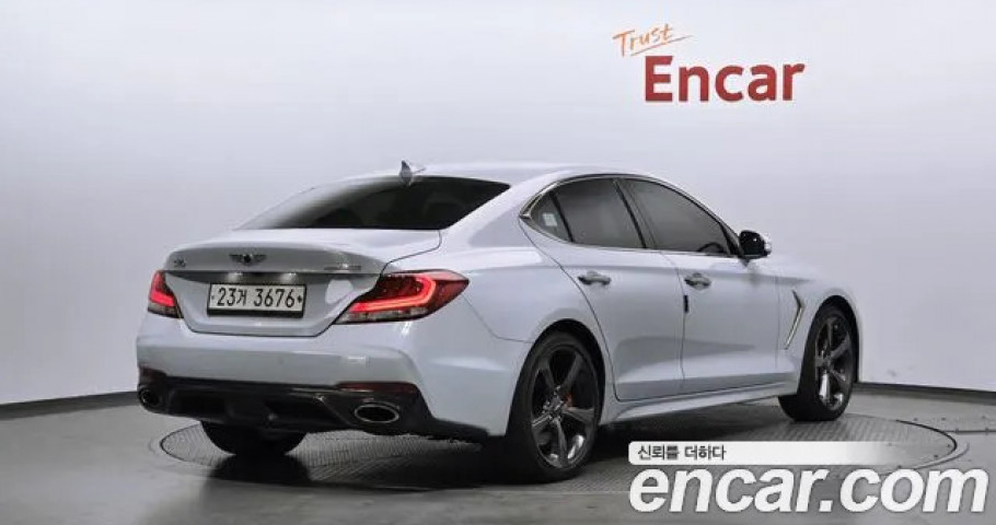 Genesis G70 