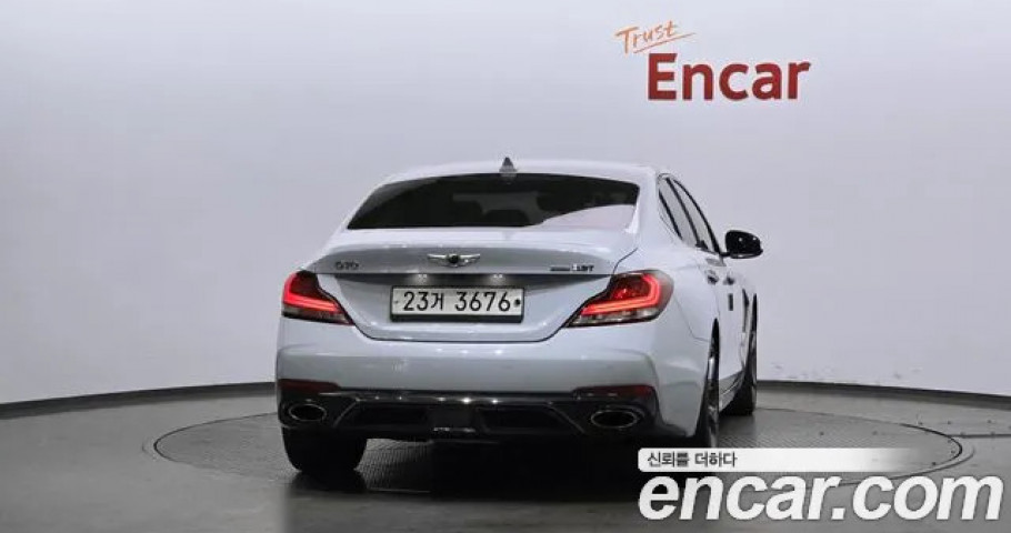 Genesis G70 